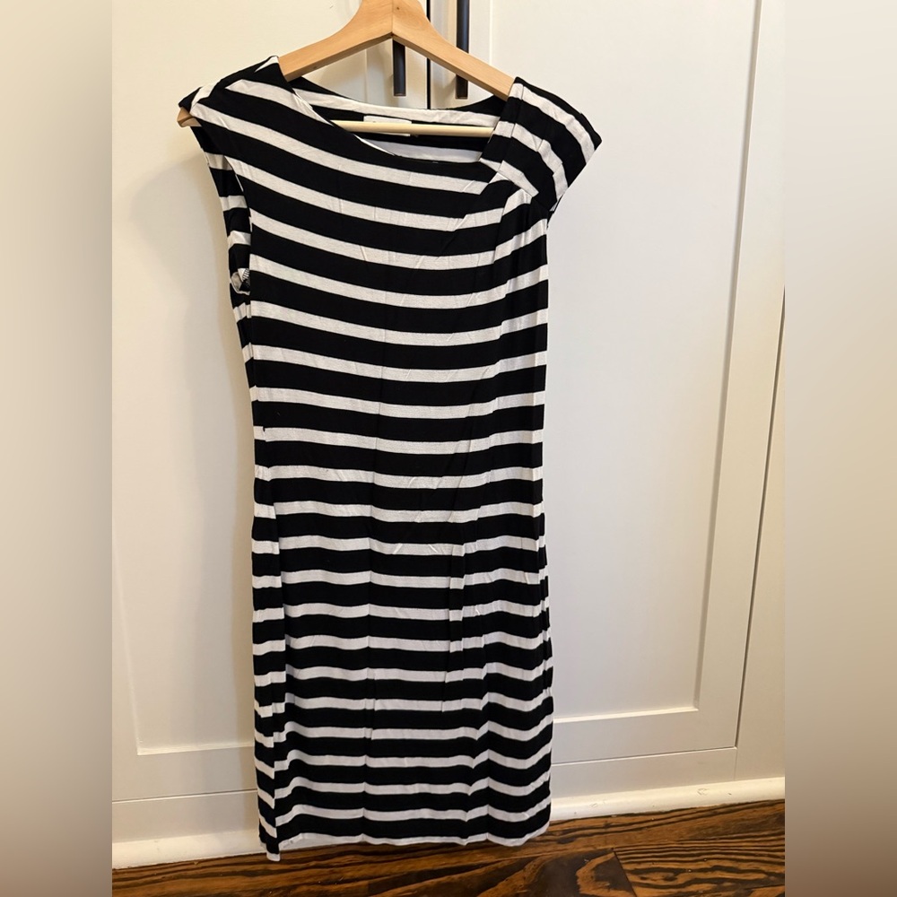 Calvin Klein Black and White Fitted Sheath Dress